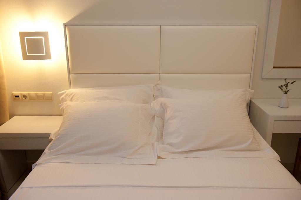 Aphrodite Samos Suites Marathokampos Bagian luar foto