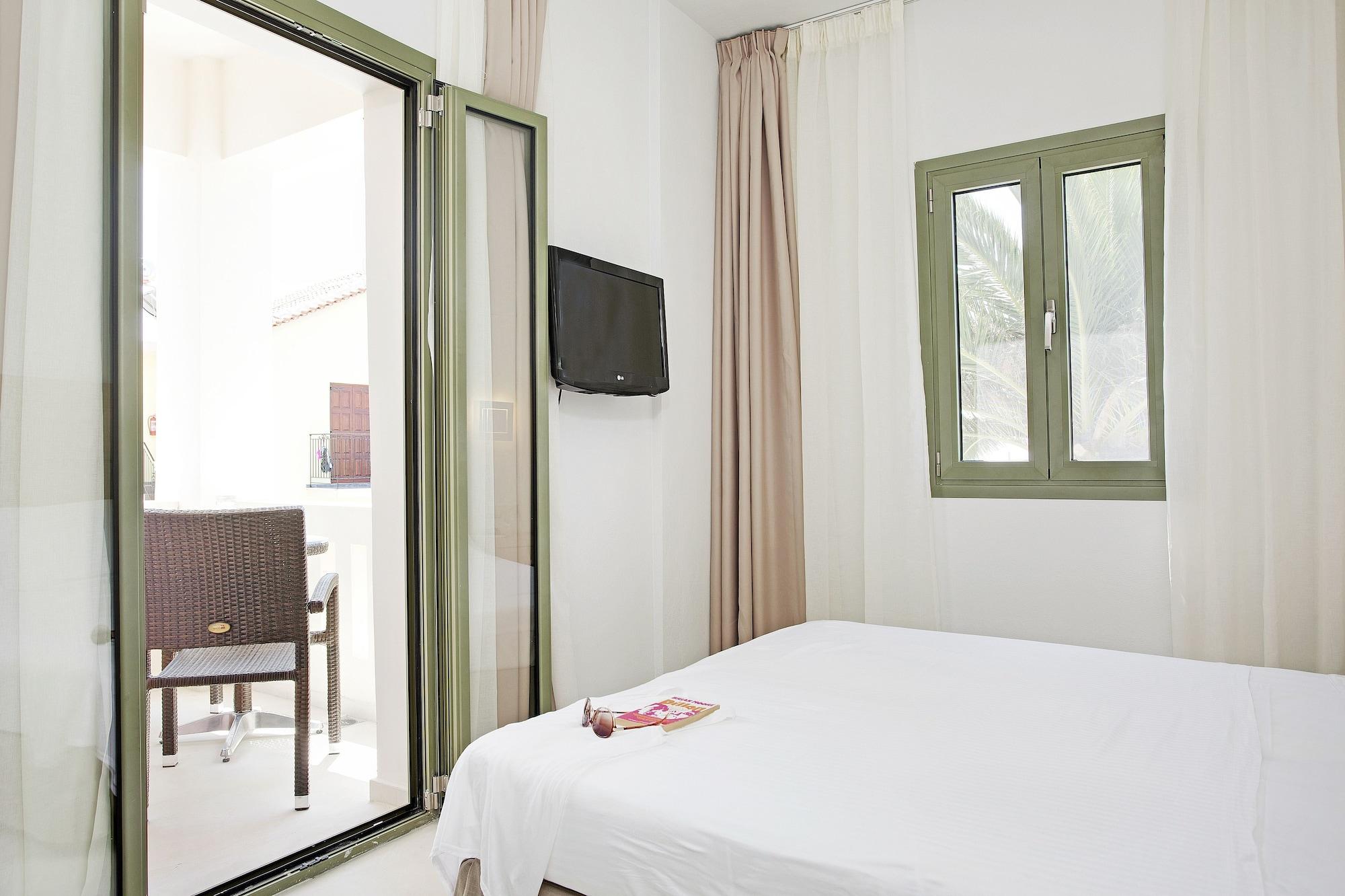 Aphrodite Samos Suites Marathokampos Bagian luar foto