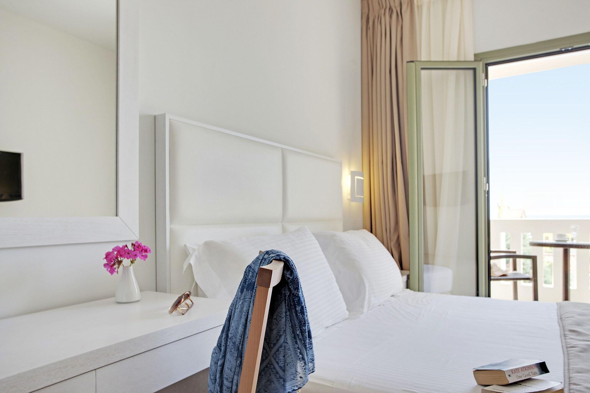 Aphrodite Samos Suites Marathokampos Bagian luar foto