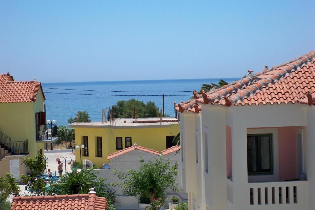 Aphrodite Samos Suites Marathokampos Bagian luar foto