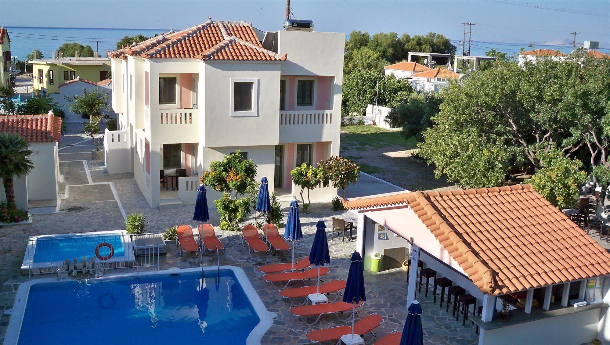 Aphrodite Samos Suites Marathokampos Bagian luar foto
