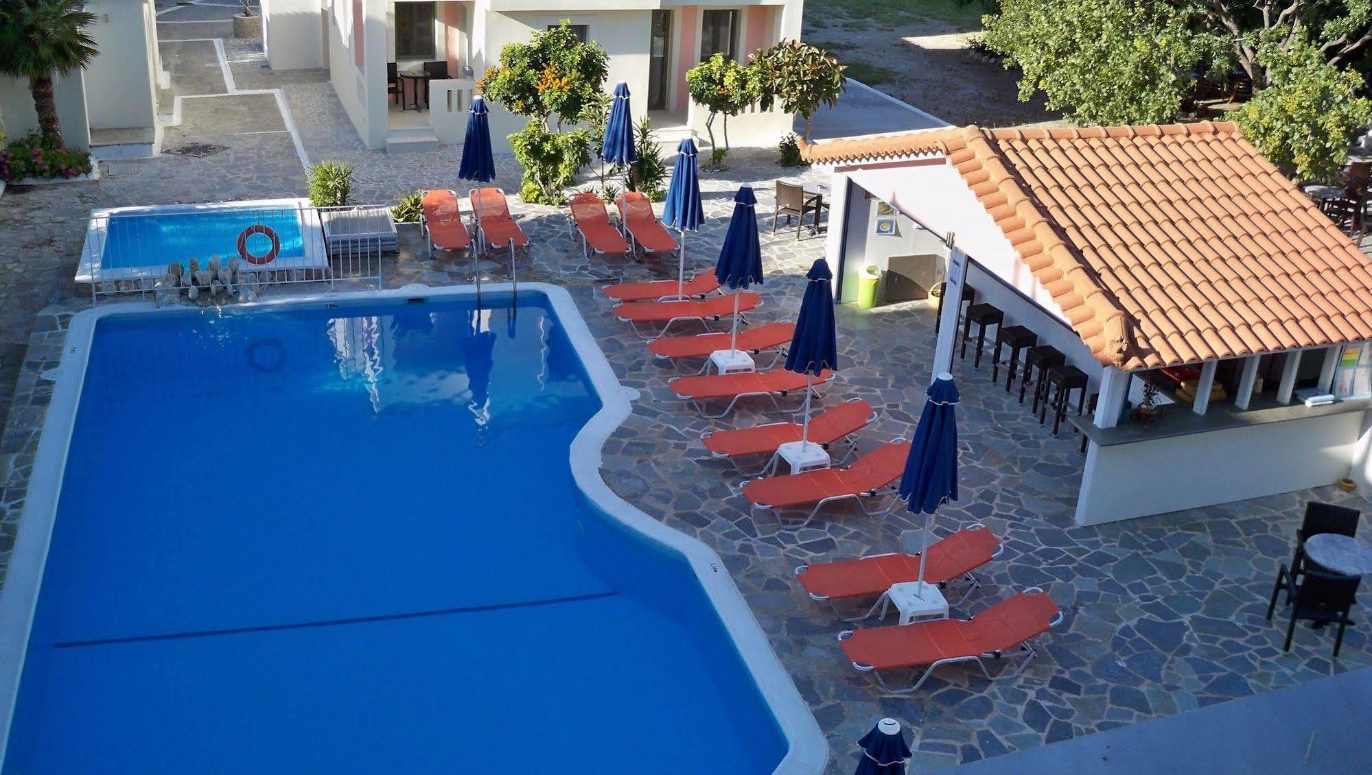 Aphrodite Samos Suites Marathokampos Bagian luar foto