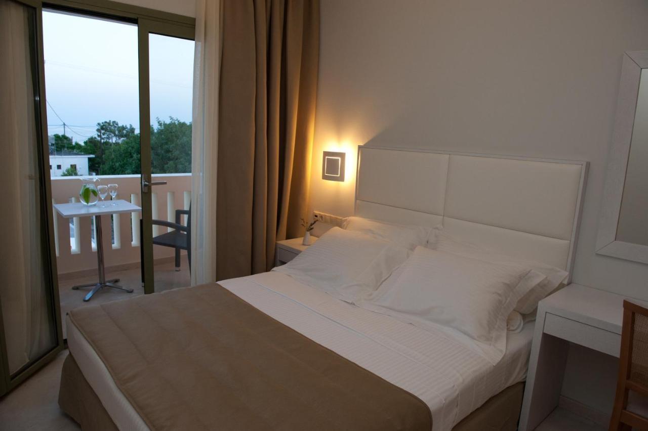 Aphrodite Samos Suites Marathokampos Ruang foto