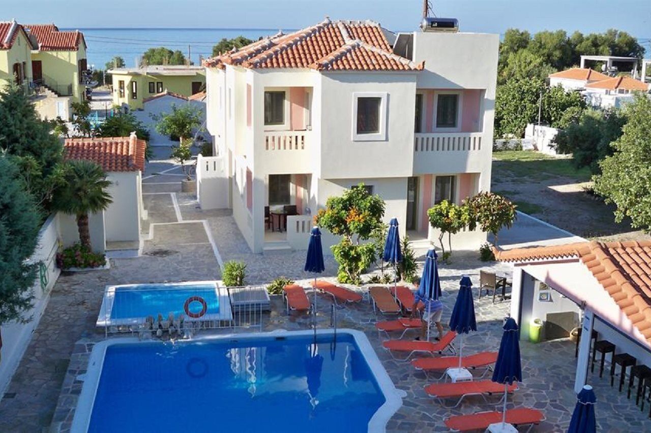 Aphrodite Samos Suites Marathokampos Bagian luar foto